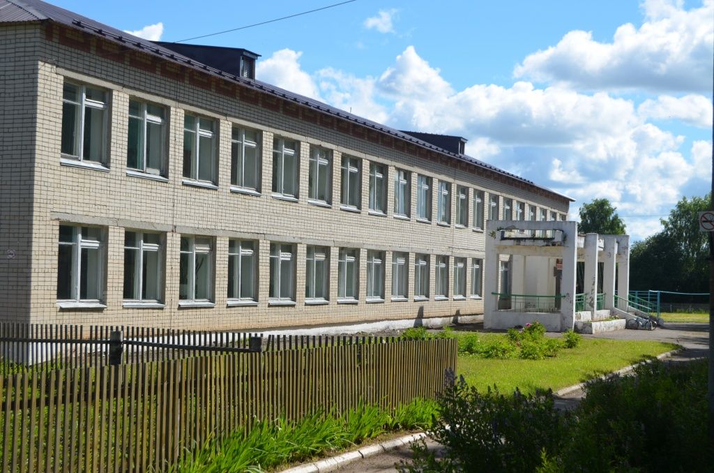 Участок для голосования находится в сельской школе.JPG