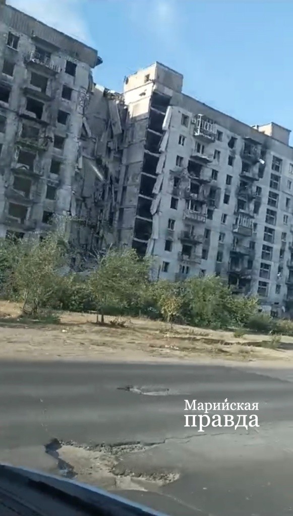 Вот так выглядит чуть ли не большинство домов в прифронтовых городах. Вот так выглядит чуть ли не большинство домов в прифронтовых городах 1.jpg