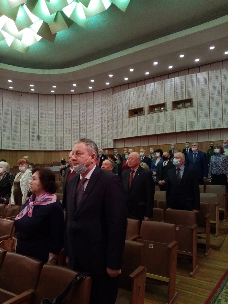 В зале - делегаты от всех районных и городских организаций. (Фото Натальи Кулишовой). В зале - делегаты от всех районных и городских организаций. (Фото Натальи Кулишовой).