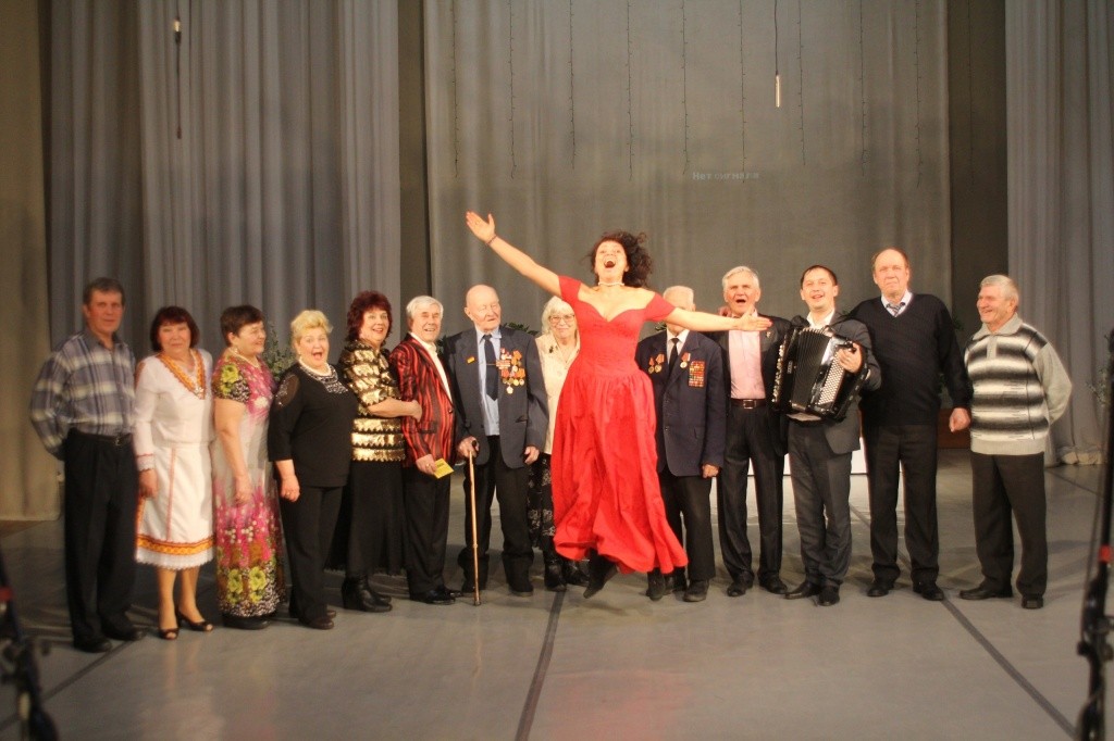 Ах, какой руководитель! Ах, какая зажигалка!!!! Фото предоставлено Светланой Акчуриной.jpg