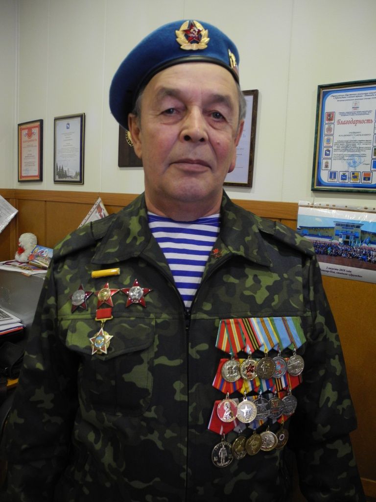 Для Эрика Максимова сегодня главное - работа с детьми. (Фото Натальи Кулишовой).