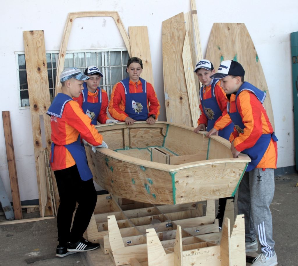 ДЕТСКАЯ СУДОВЕРФЬ В АРТЕКЕ.JPG