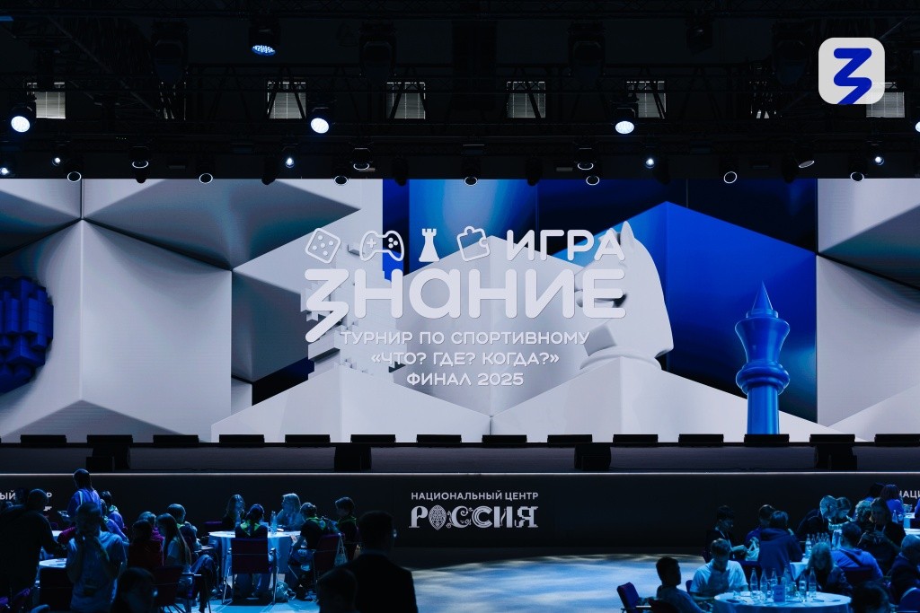 PEEK4089.jpg PEEK4089.jpg