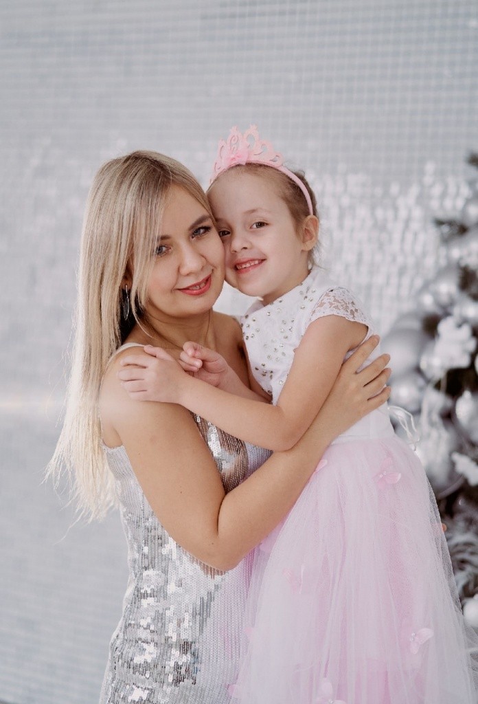 мама с дочкой.jpg