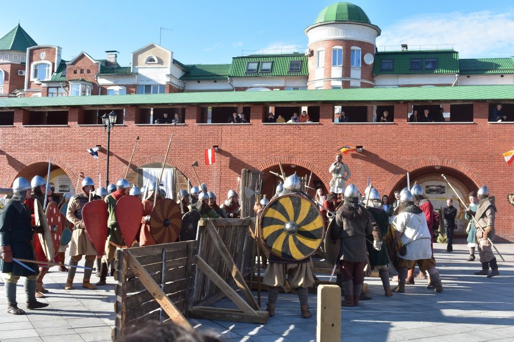 Зрители болели за "своих" выкриками и овациями