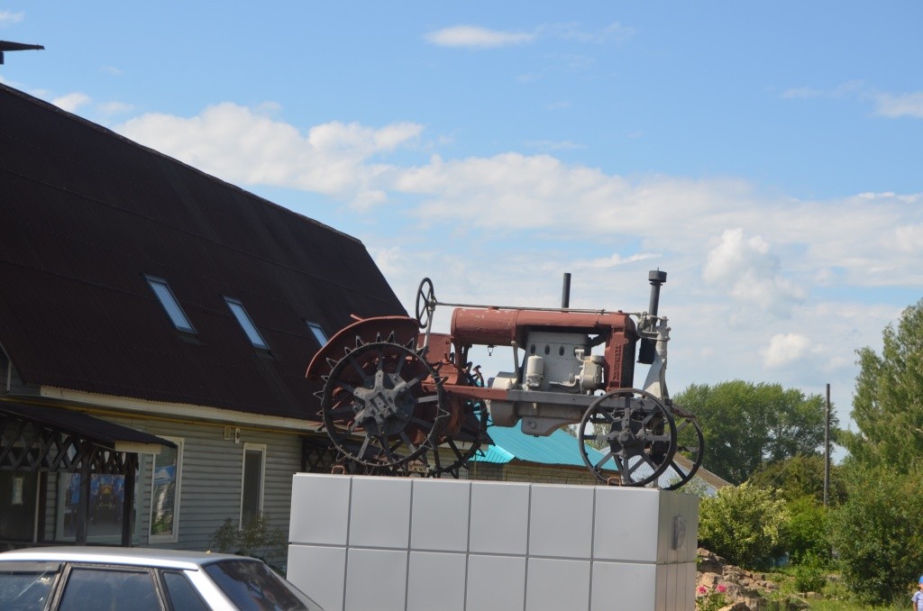 Этот Фордзон дал название фестивалю.jpg