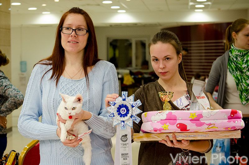 Кучерова (слева).jpg