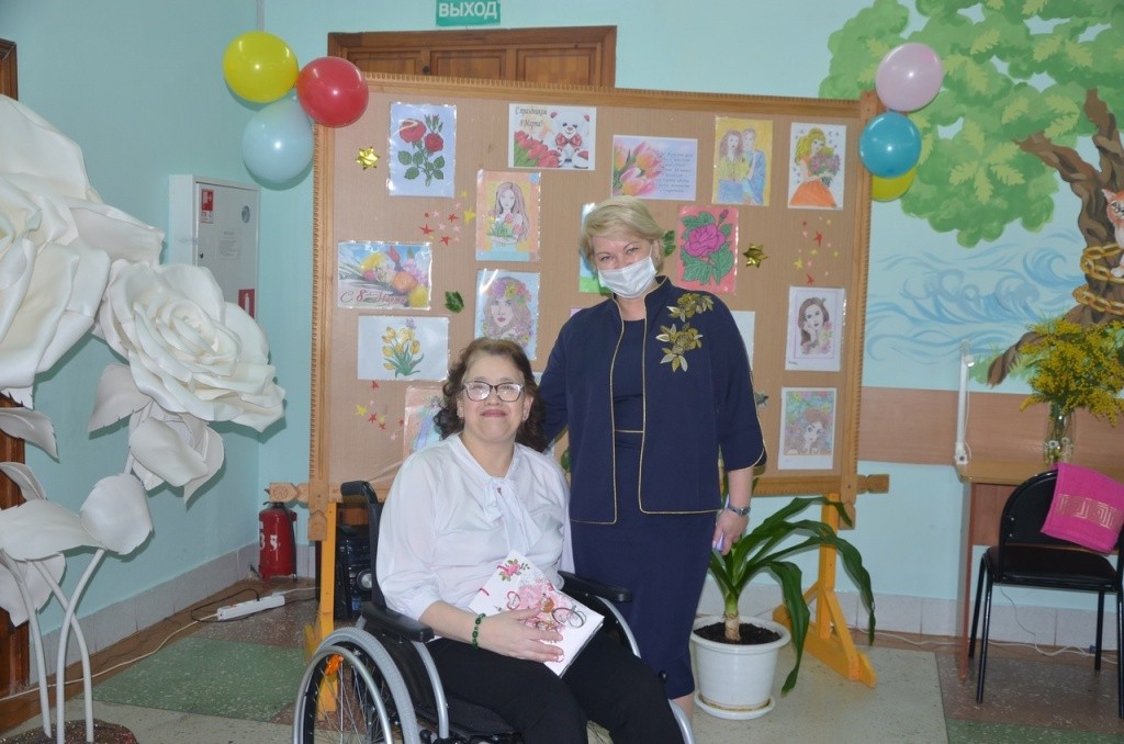 Инициатор акции - министр соцразвития РМЭ Марина Островская (на фото справа) уверена, что она станет традиционной. (Фото предоставлено Минсоцразвития РМЭ). Инициатор акции - министр соцразвития РМЭ Марина Островская (на фото справа) уверена, что она станет традиционной. (Фото предоставлено Минсоцразвития РМЭ).