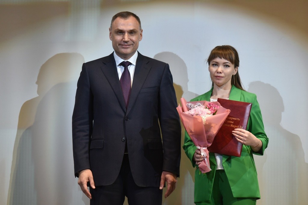 Награда - за подвижнический труд. (Фото пресс-службы Главы РМЭ).