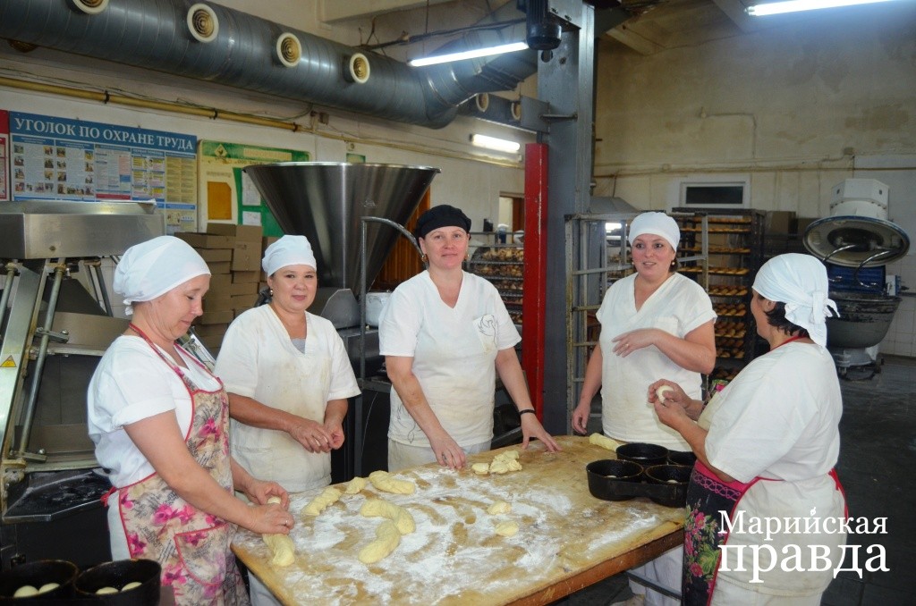 Эти женщины своими руками делают замечательные вкусняшки 1.jpg