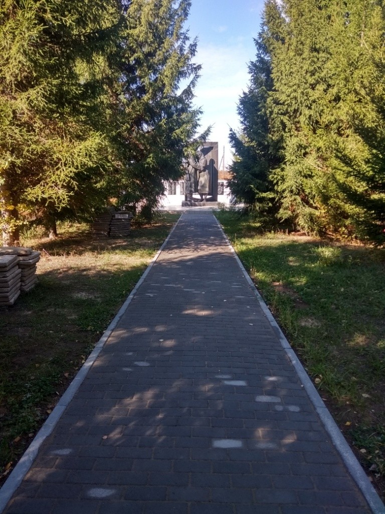 памятник после2.jpg