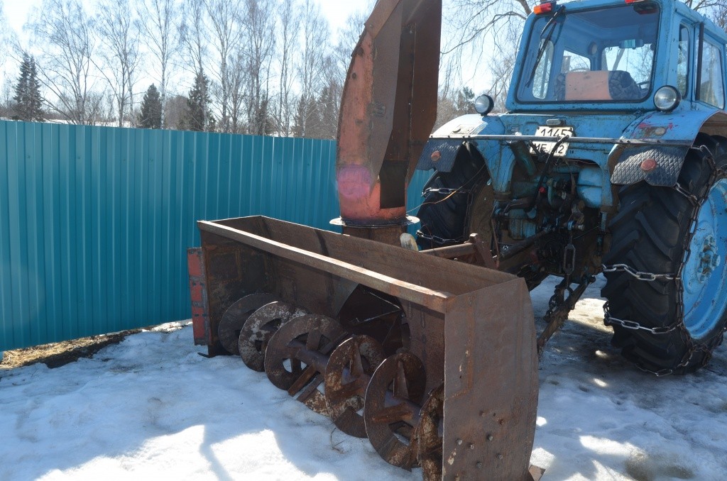 Ротор-самоделка собран из металлолома, а основой его является кусок цистерны из под бензина.JPG