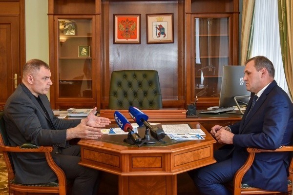 мэр и врио.jpg мэр и врио.jpg