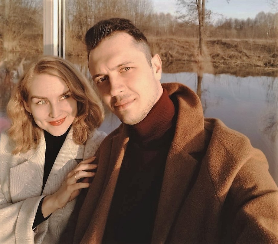 В одном направлении. В одну сторону. Всегда рядом..jpg