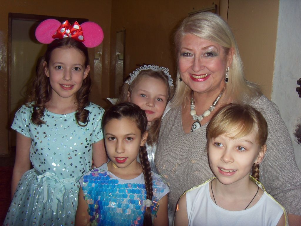 С любимыми учениками, участниками вокальной студии.JPG