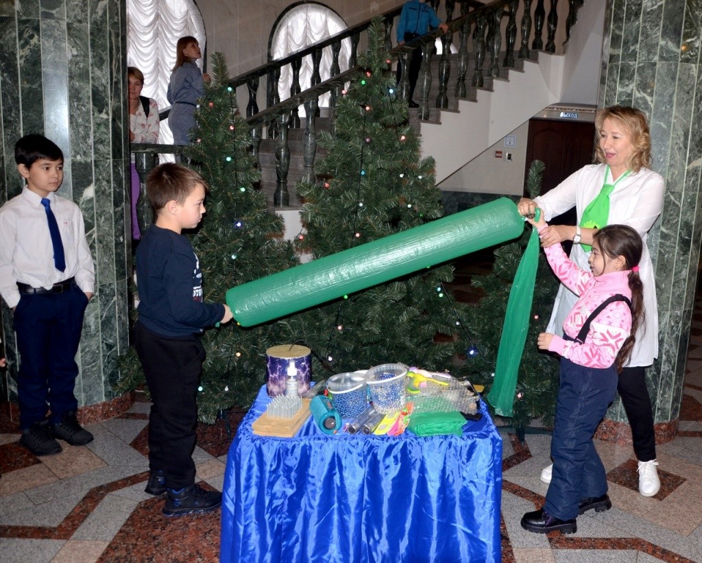 Фокус - то же волшебство! (Фото Минсоцразвития РМЭ). Фокус - то же волшебство! (Фото Минсоцразвития РМЭ).