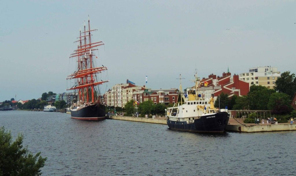 СЕДОВ В ВИЛЬГЕЛЬМСХАФЕНЕ.jpg