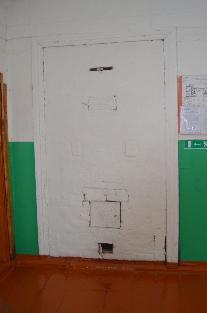 Огромные печи теперь просто элемент декора.JPG