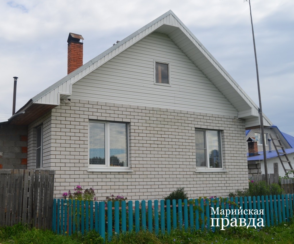 В этом доме сейчас живет семья Кузнецовых 1.jpg