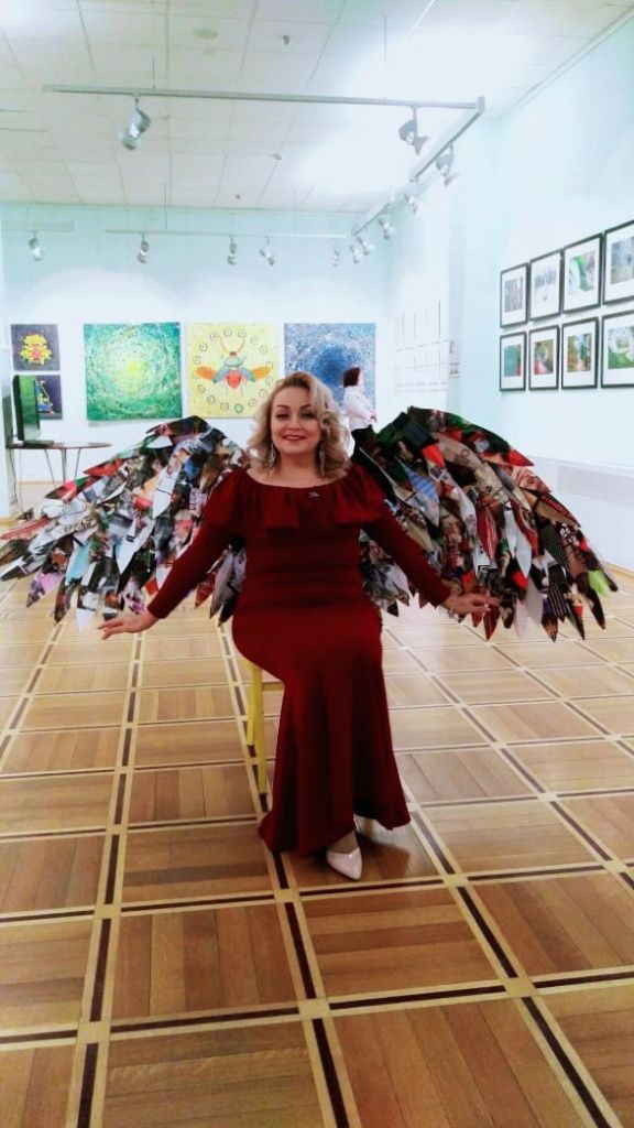 Иметь крылья за спиной -это дано не каждому.jpg