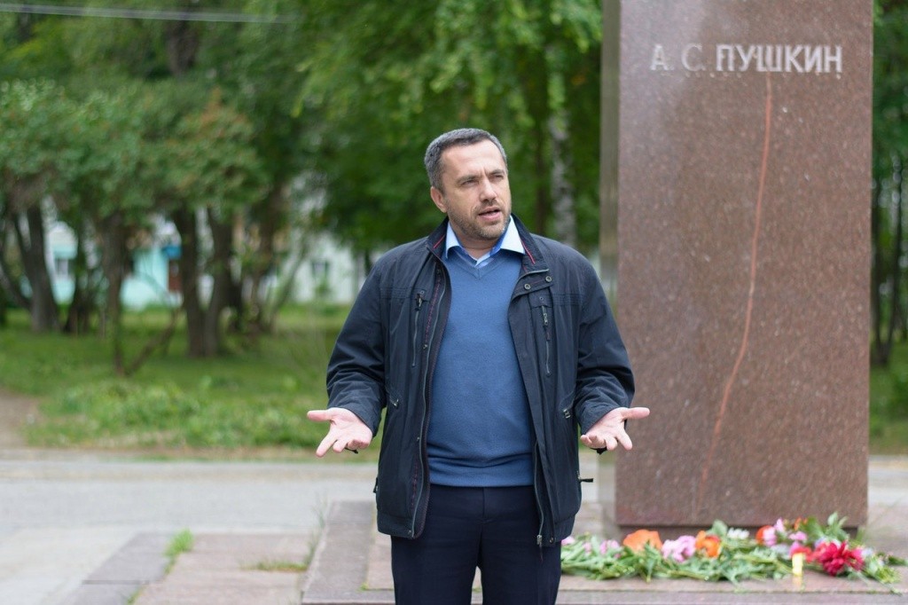 Язык Пушкина постоянно в развитии.jpg