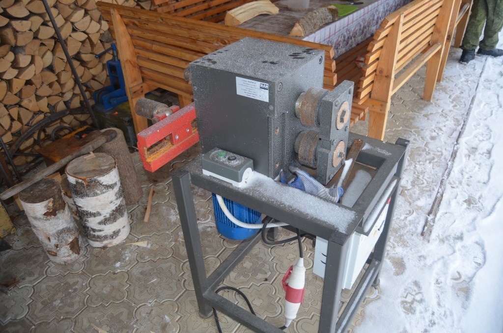 Станок для холодной ковки металла.JPG