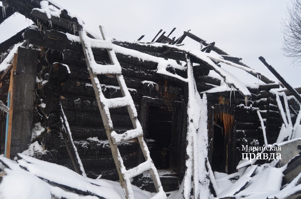 От двухквартирного дома не осталось ничего..jpg