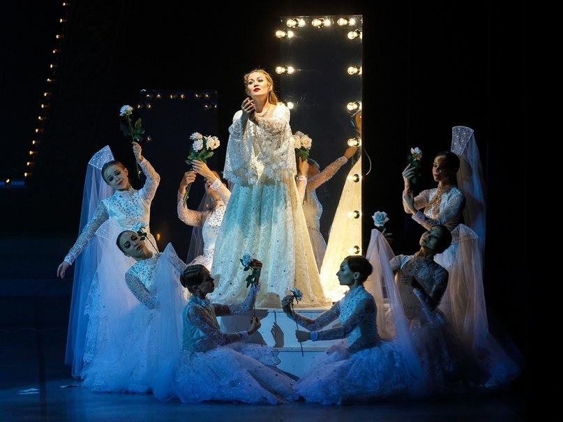 Опера Кармен. Микаэла- Валерия Баландина. Фото Евгения Никифорова.jpg