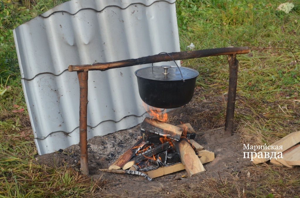 Обед мужики готовят сами..jpg