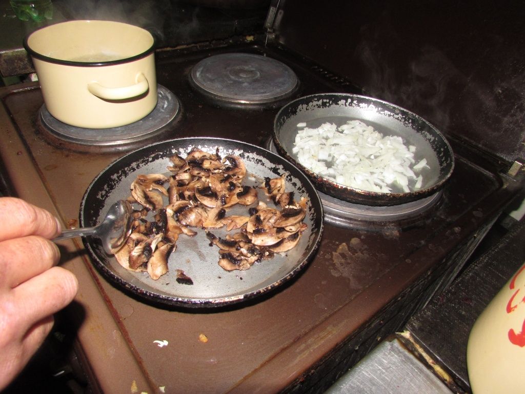 2.JPG