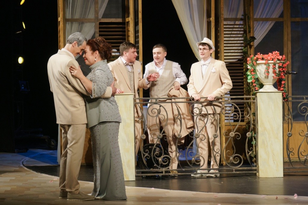 Брак-по итальянски . АРТД им. Г. Константинова.jpg