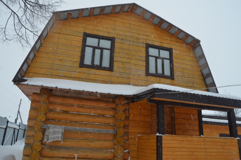 Баня у Леухиных в двух уровнях.jpg