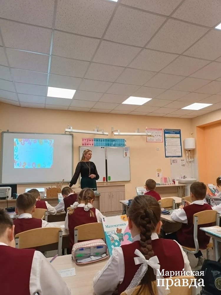 Екатерина Ивановна дает урок математики(1).jpg