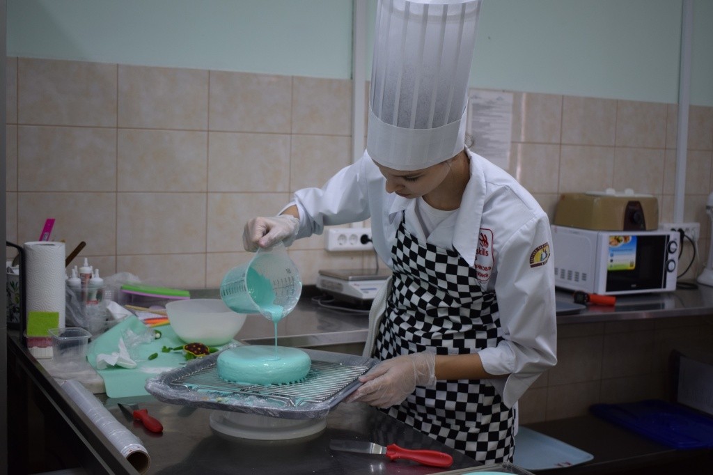 кондитерское дело юниоры.jpg