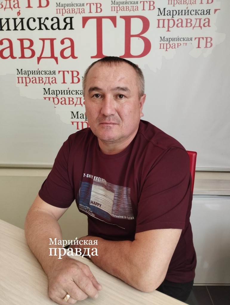 Руслан Кулешников о службе как о работе. (Фото Натальи Кулишовой/"Марийская правда").