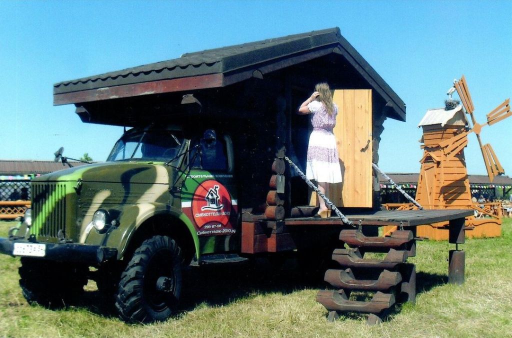 На фестивале "Играй гармонь" работала баня на колесах