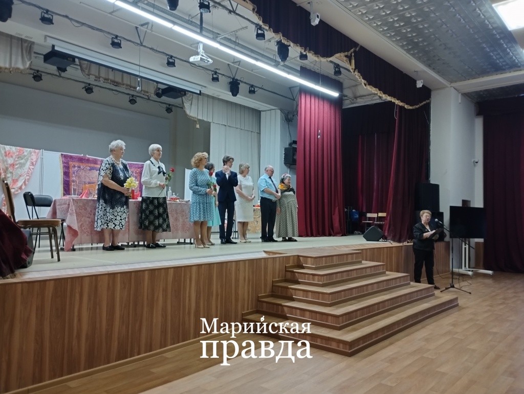 Знаменательная премьера состоялась в пединституте МарГУ. (Фото Натальи Кулишовой/"Марийская правда"). Знаменательная премьера состоялась в пединституте МарГУ. (Фото Натальи Кулишовой/"Марийская правда").