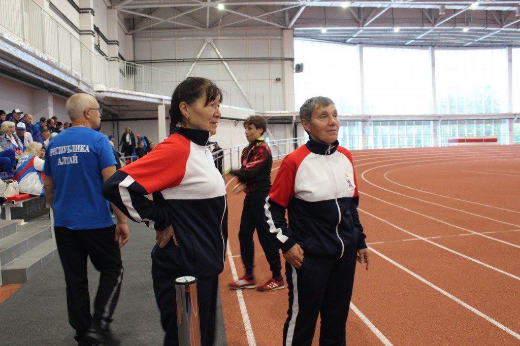 На спортивных дорожках своя тактика. (Фото предоставлено Людмилой Тяпиной).