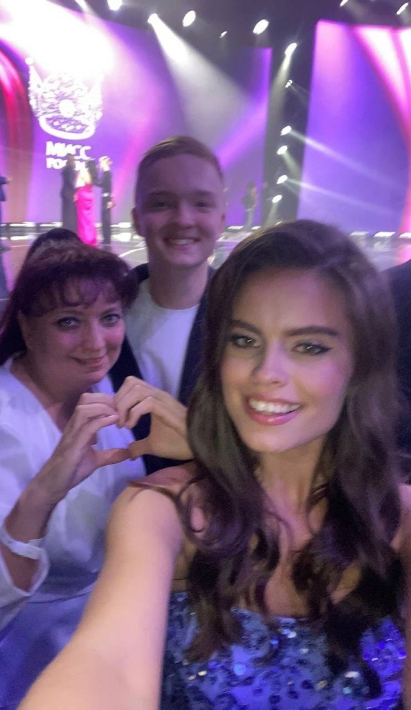 мисс мама.jpg