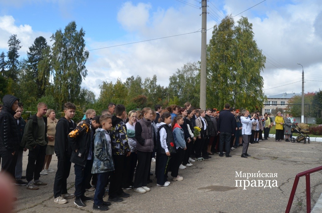 Митинг по случаю открытия мемориальной доски..jpg