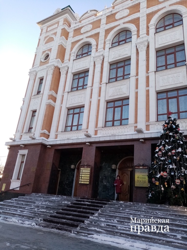 В знаменитом Марийском театре оперы и балета многие зрители с ограниченными возможностями были впервые. (Фото Натальи Кулишовой). 