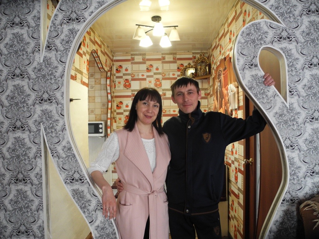 В доме семья собирается только вечером. (Фото Натальи Кулишовой).