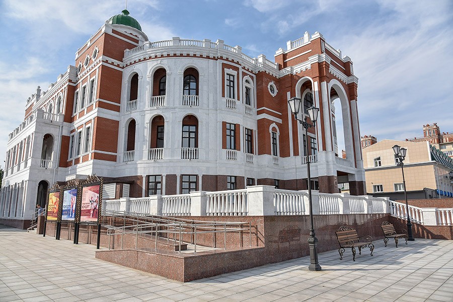 Маргосфилармония.jpg