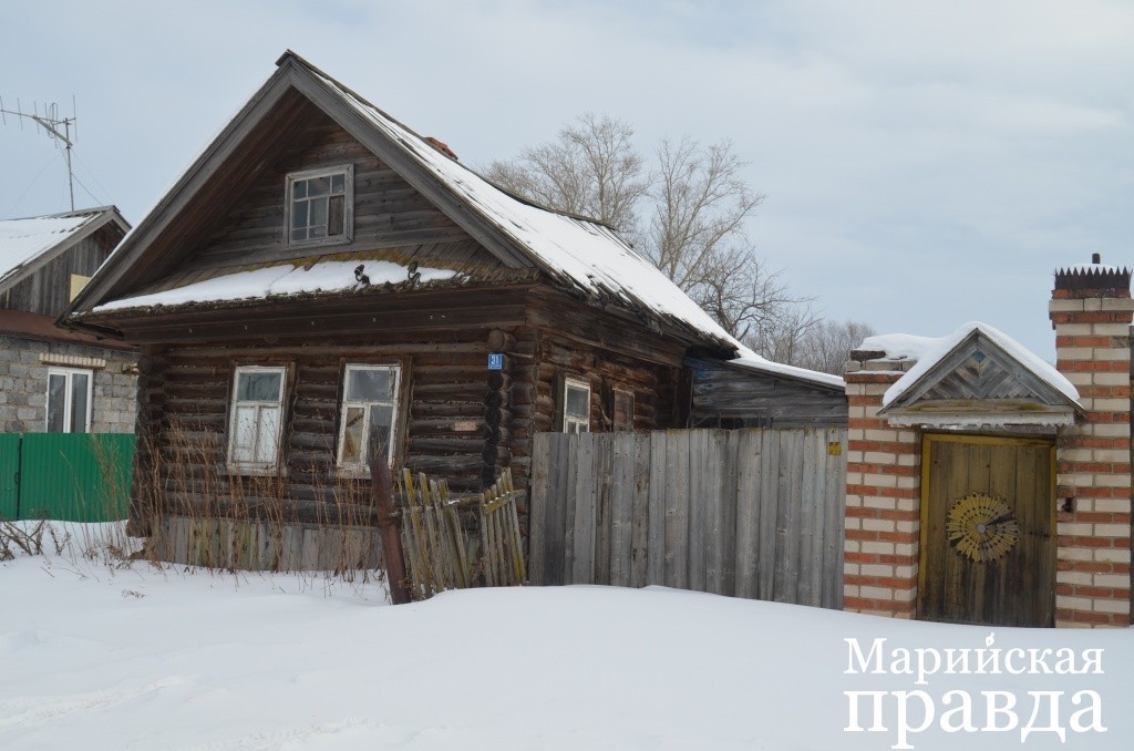 Вот в такой избенке жила Герой Соцтруда и депутат Верховного Совета.jpg