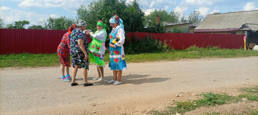 Блины испекли, можно идти в гости.jpg
