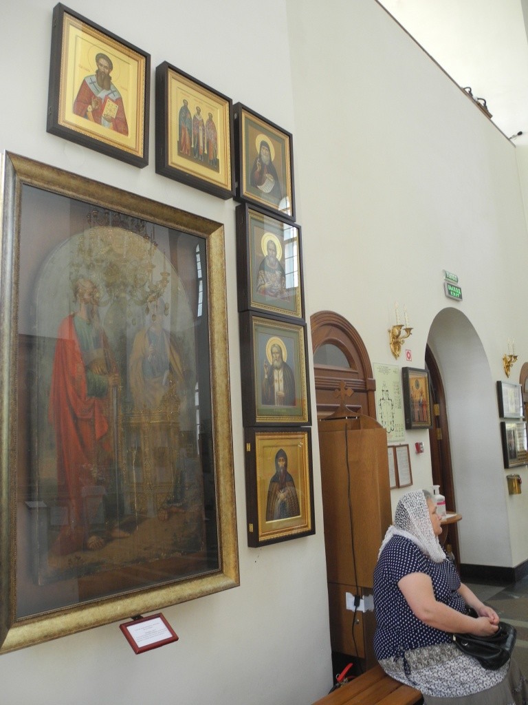 Теперь икона всегда в храме (Фото Натальи Кулишовой).