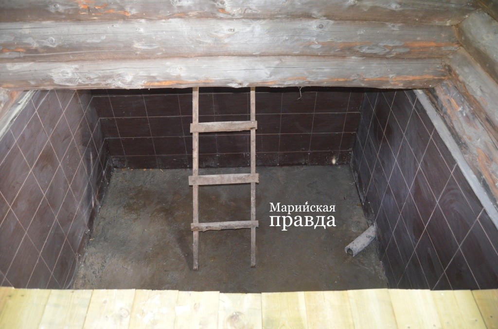 Купель уже облицована плиткой. Купель уже облицована плиткой..jpg