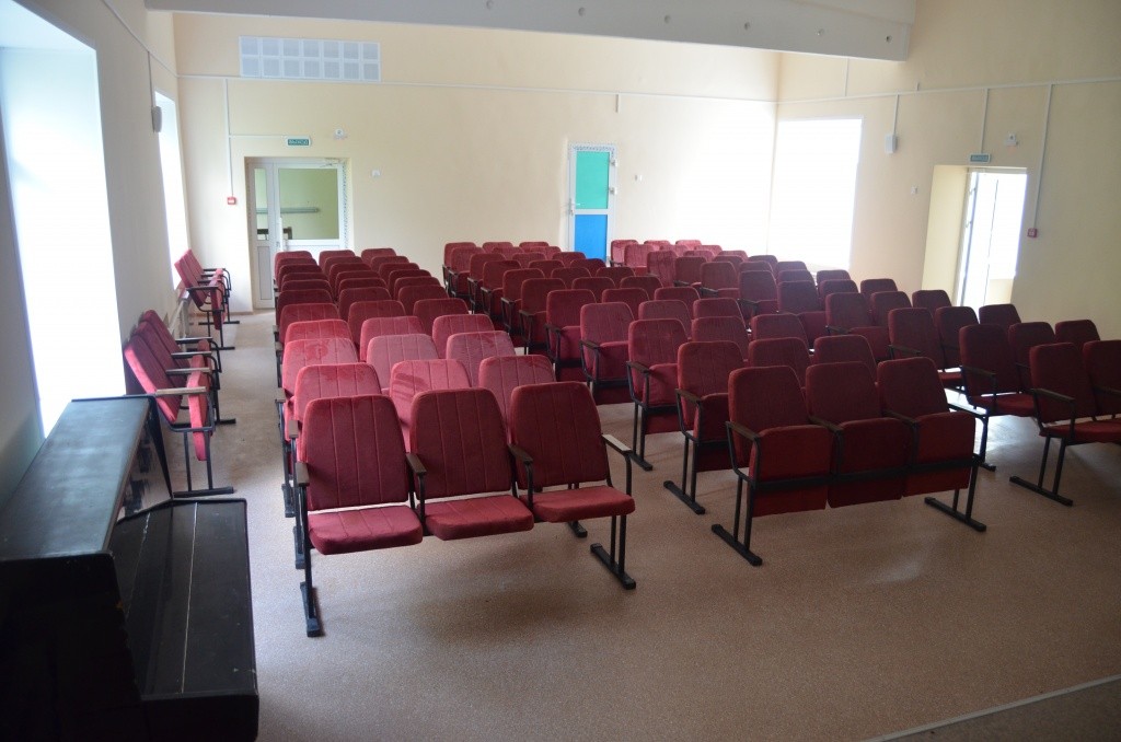 В Куянковской школе впервые оборудовали актовый зал.jpg