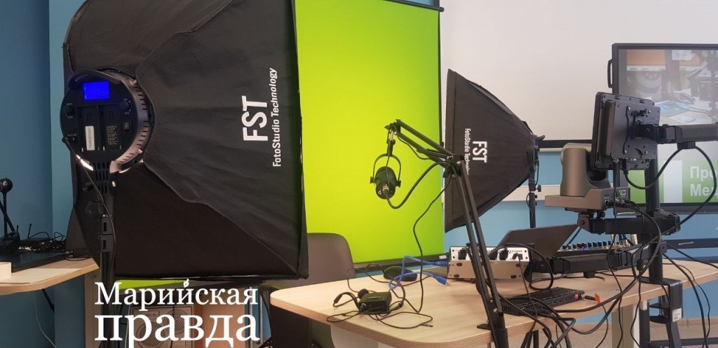 Стоимость подобной телестудии варьируется в районе двух миллионов рублей. Фото Е. Роман. photo_2023-02-15_13-57-05 (2).jpg