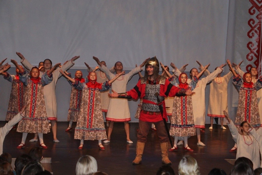 Сцена с А.Невским сайт.jpeg